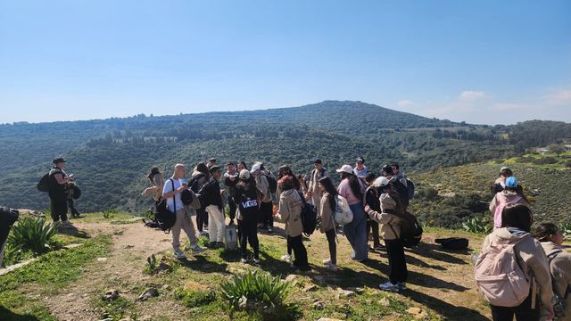 תלמידים במסע שנתי בטבע